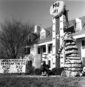 Lambda Chi Alpha Greek House Decorated for Homecoming, 1960