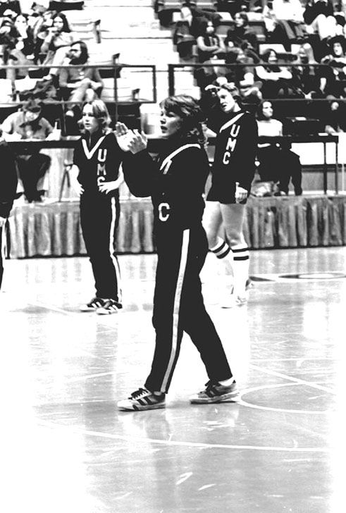 Women basketball players, January 17, 1975